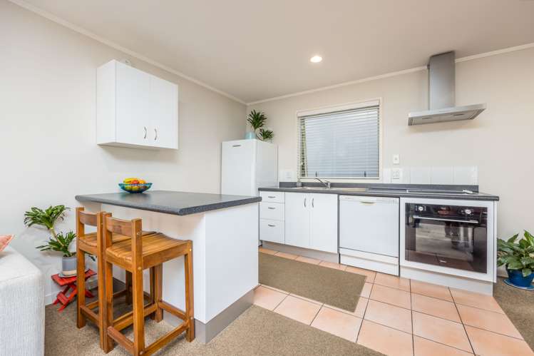 17/8 Rendall Place Eden Terrace_5