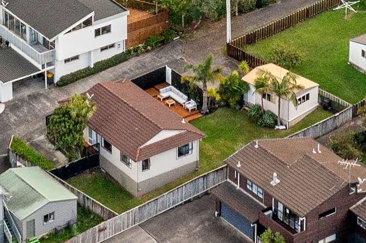 1/105 Sunset Road Totara Vale_32