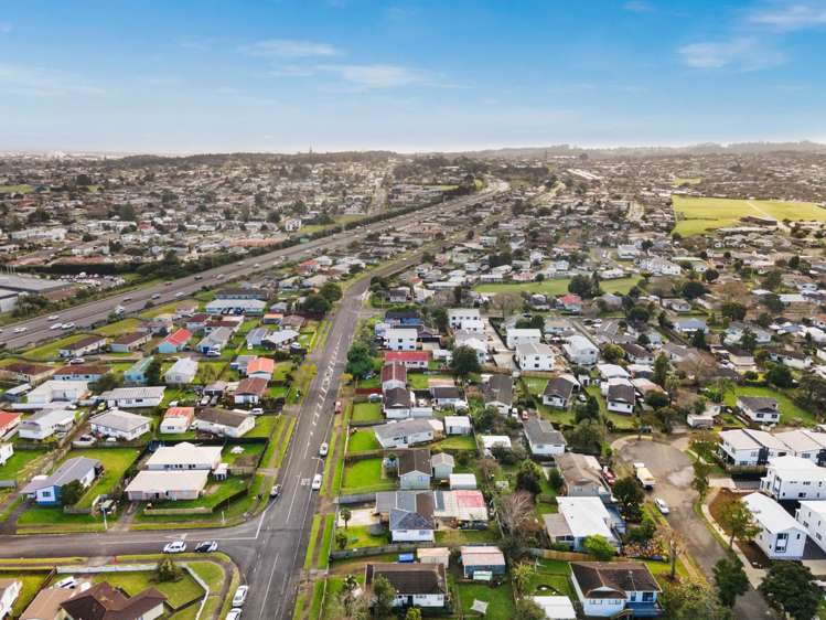 128 Shifnal Drive Randwick Park_24