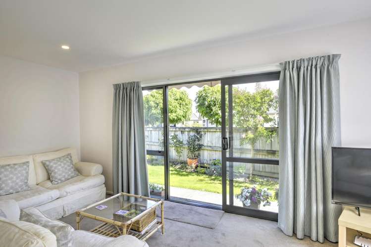 4 Ashmore Park Carterton_8
