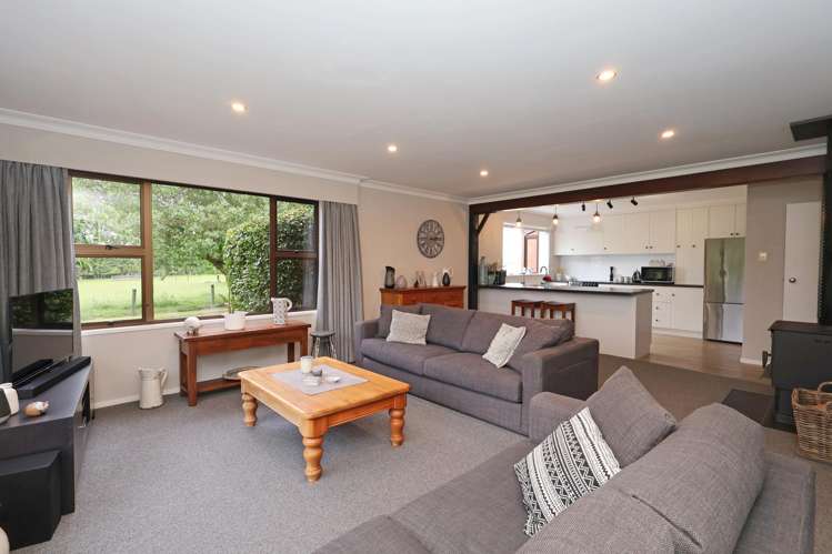 384 Flora Road East Makarewa_1