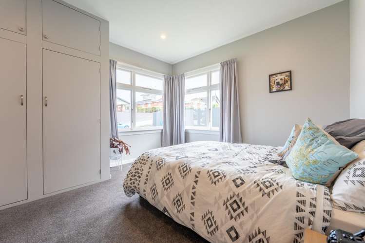 12 Livingstone Street West End_13