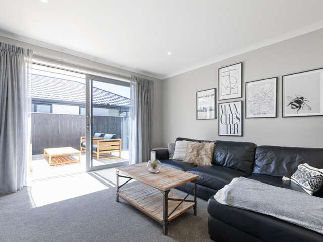 21 Corsair Crescent Burleigh_2