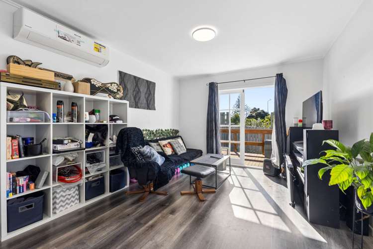 1/85A Tidal Road Mangere_1