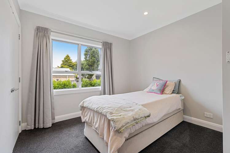 77 Macfarlane Street Hamilton East_18