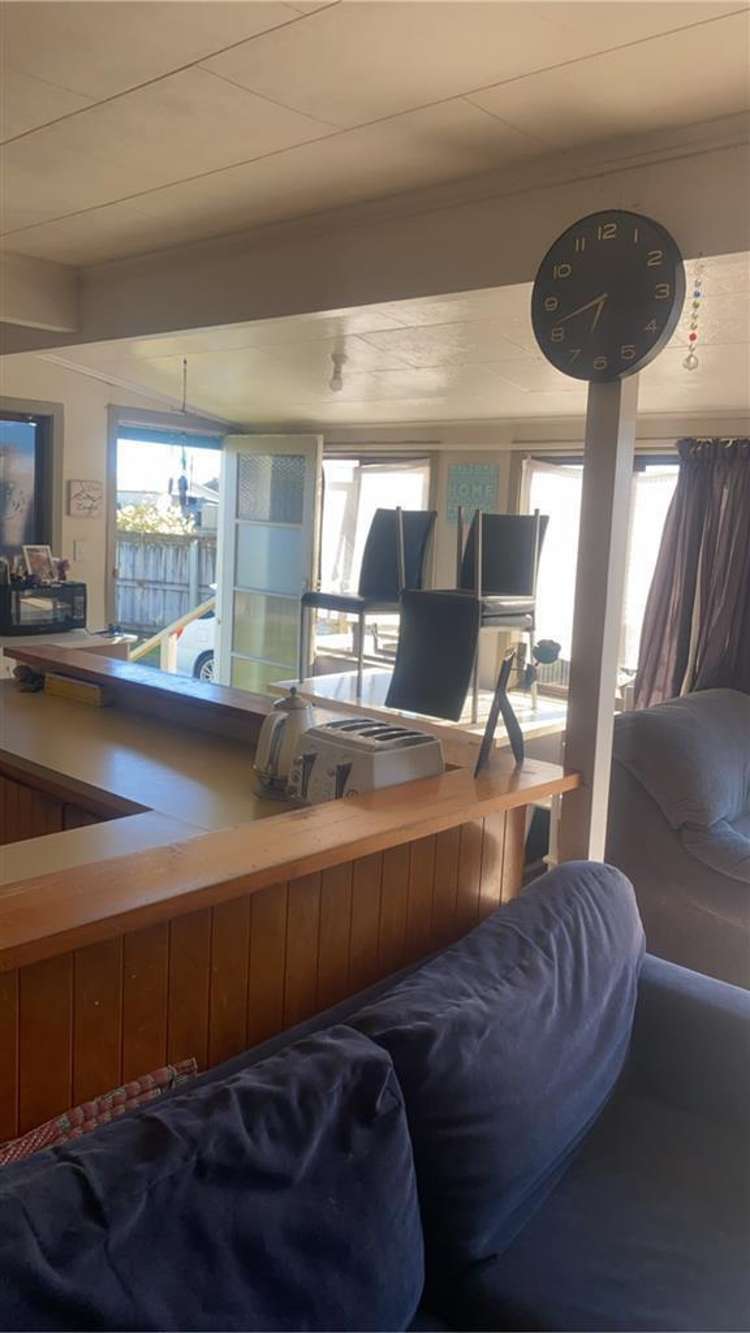 5 Tauranga Place Waitara_8