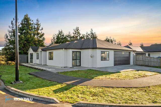 3+2 Home & Income, Urgent Sale