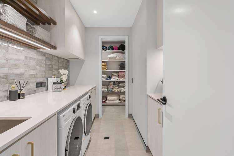 14 Prestwich Rise Churton Park_6