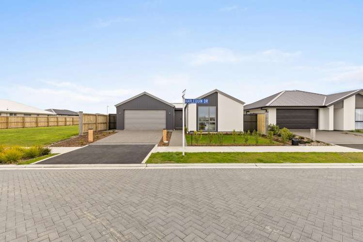 14 Harlequin Drive Rolleston_16