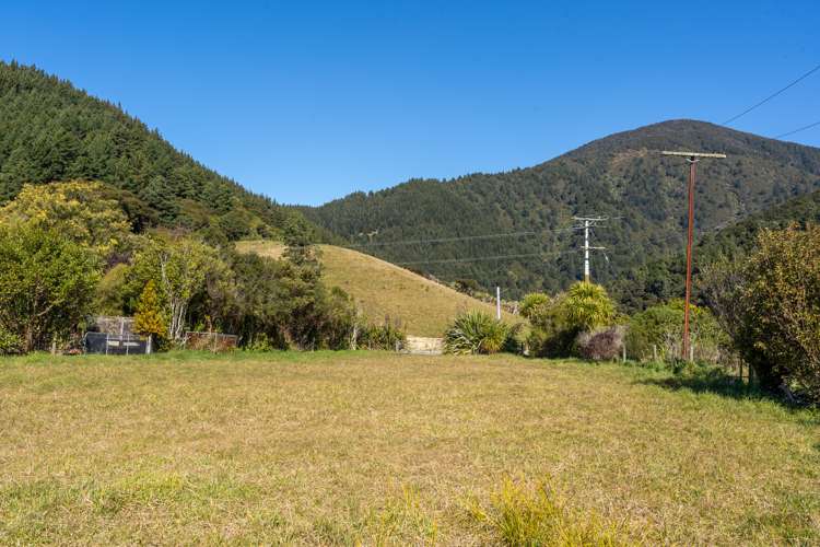 571 Port Underwood Road Whatamango Bay_6