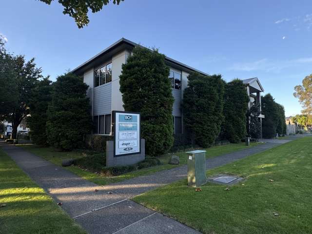 Functional CBD Office with parking