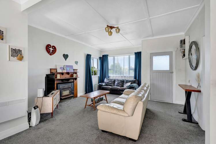 39 Domett Street Opunake_12