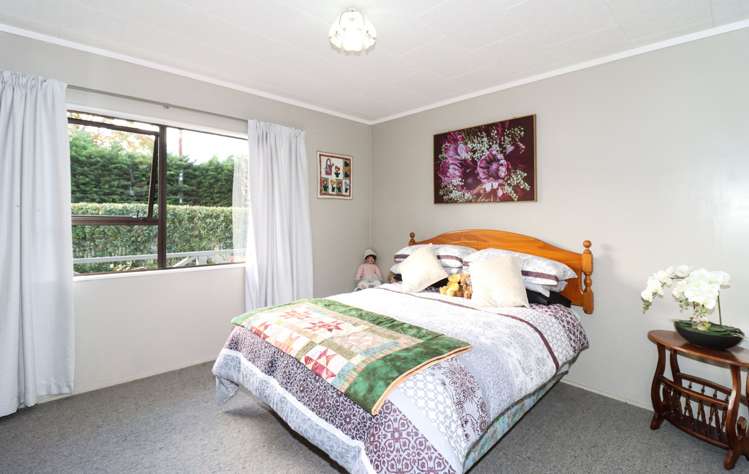 250b High Street North Carterton_12