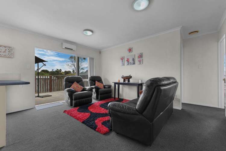 46 Medvale Avenue Flat Bush_11