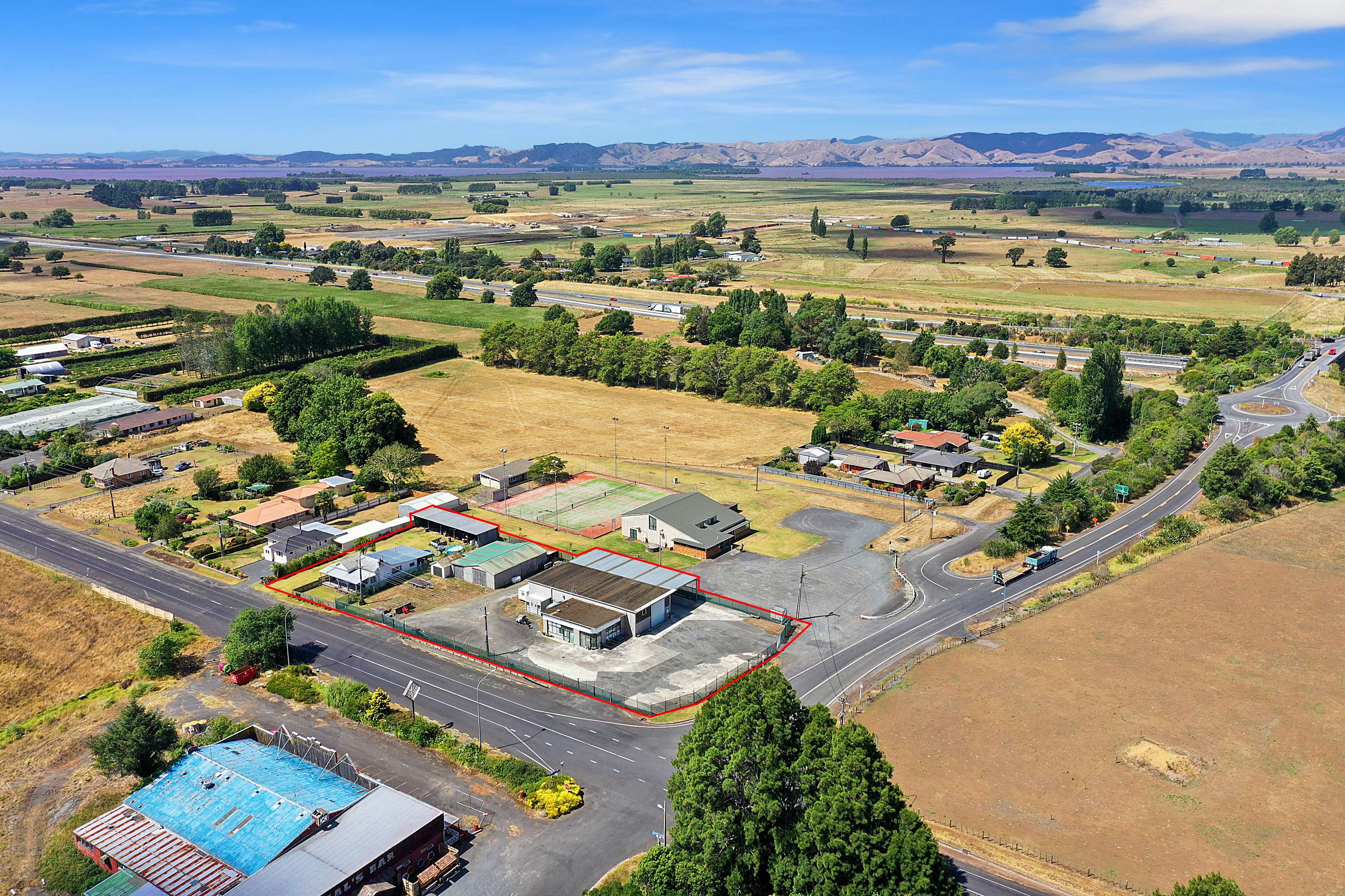 Truck yard, former fuel stop in strategic location, All things property