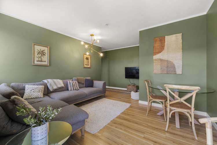 18 Upper Bow Street Raglan_32