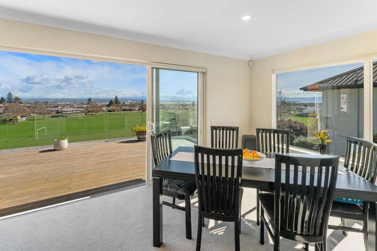 12 Wiltshire Place Stoke_13