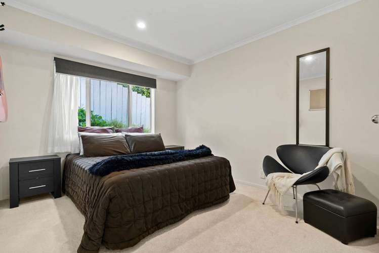 27 Gillett Place Botany Downs_9