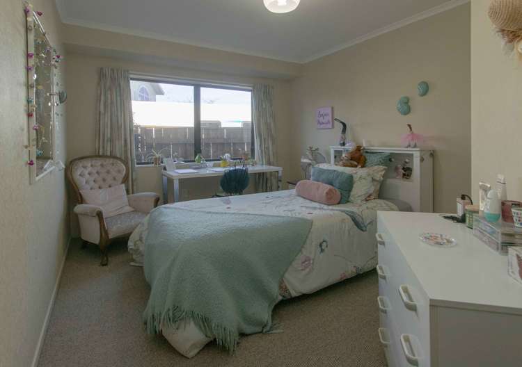 18 Bishops Close Greenmeadows_6