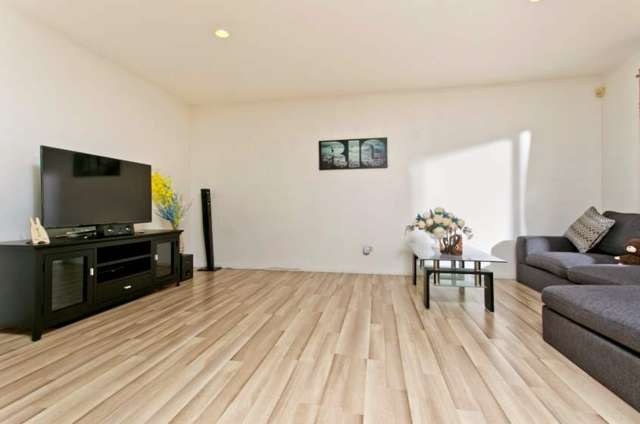 1a/66 Seaview Road Glenfield_1
