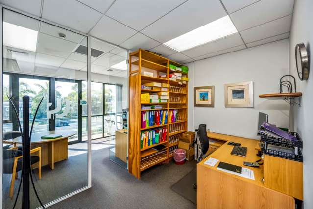 Unit 3B/77 The Strand Parnell_3