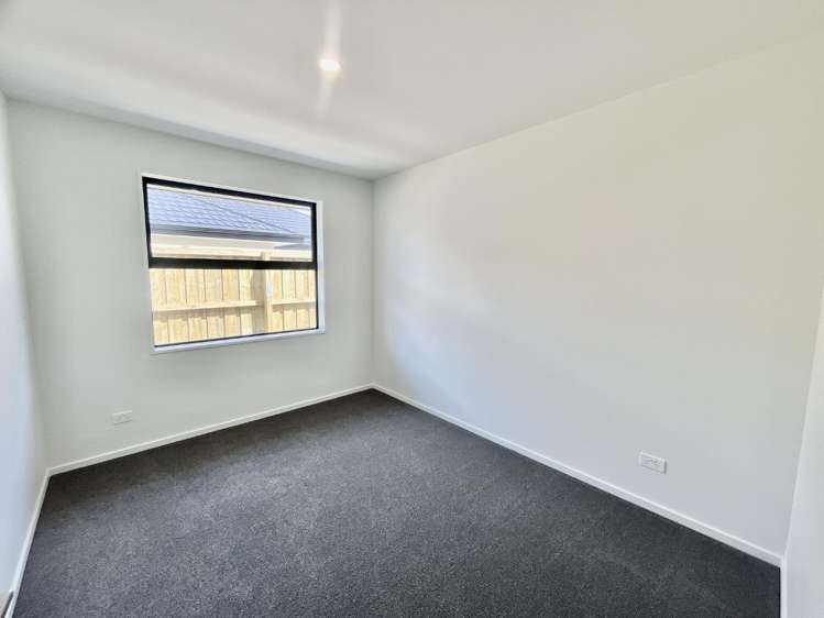 21 Muldowney Drive 11103_10
