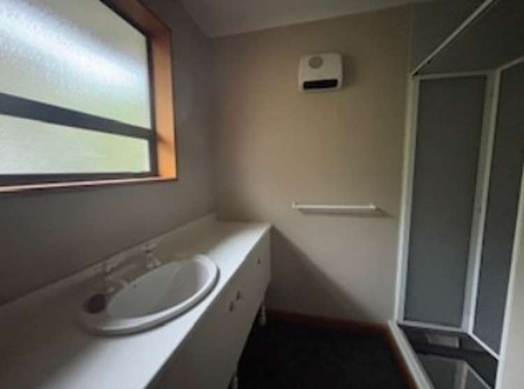 15 Lark Street 11441_9