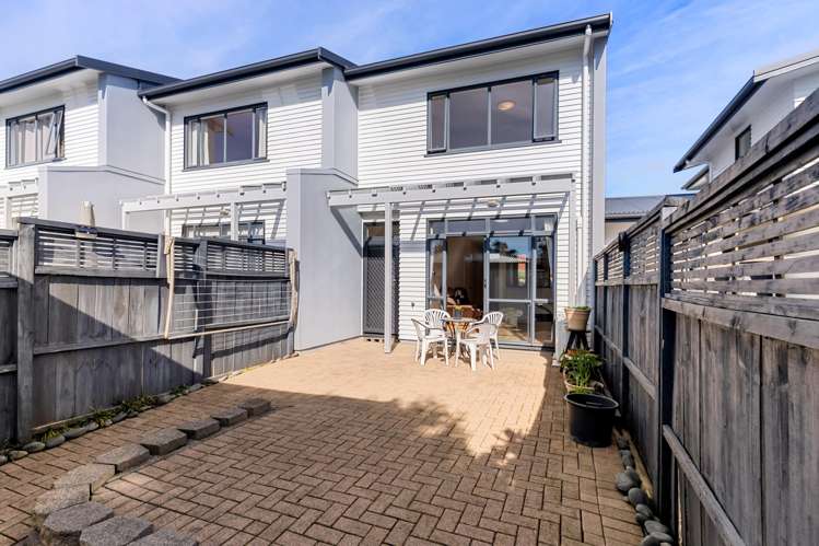 34/2 Armoy Drive East Tamaki_14