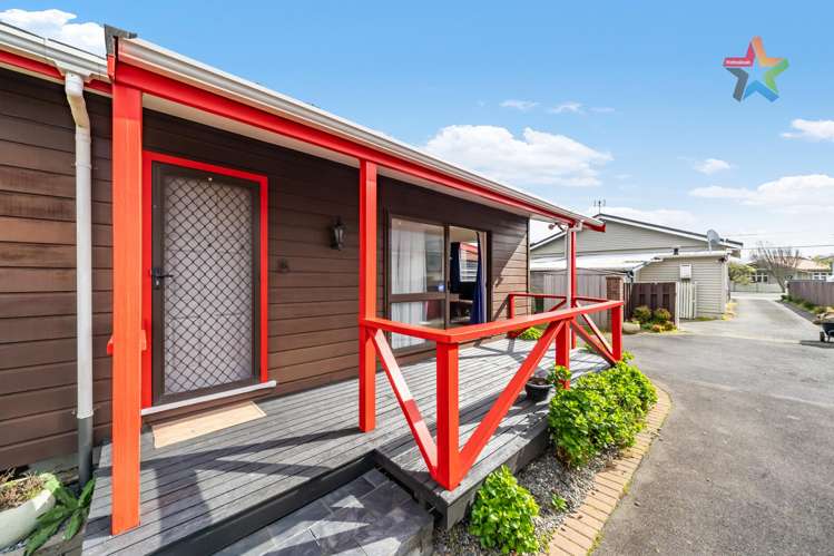 2/37 Leighton Avenue Waiwhetu_16