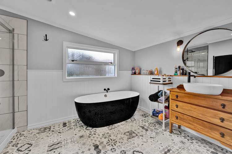 1288 Normanby Road Manaia_15