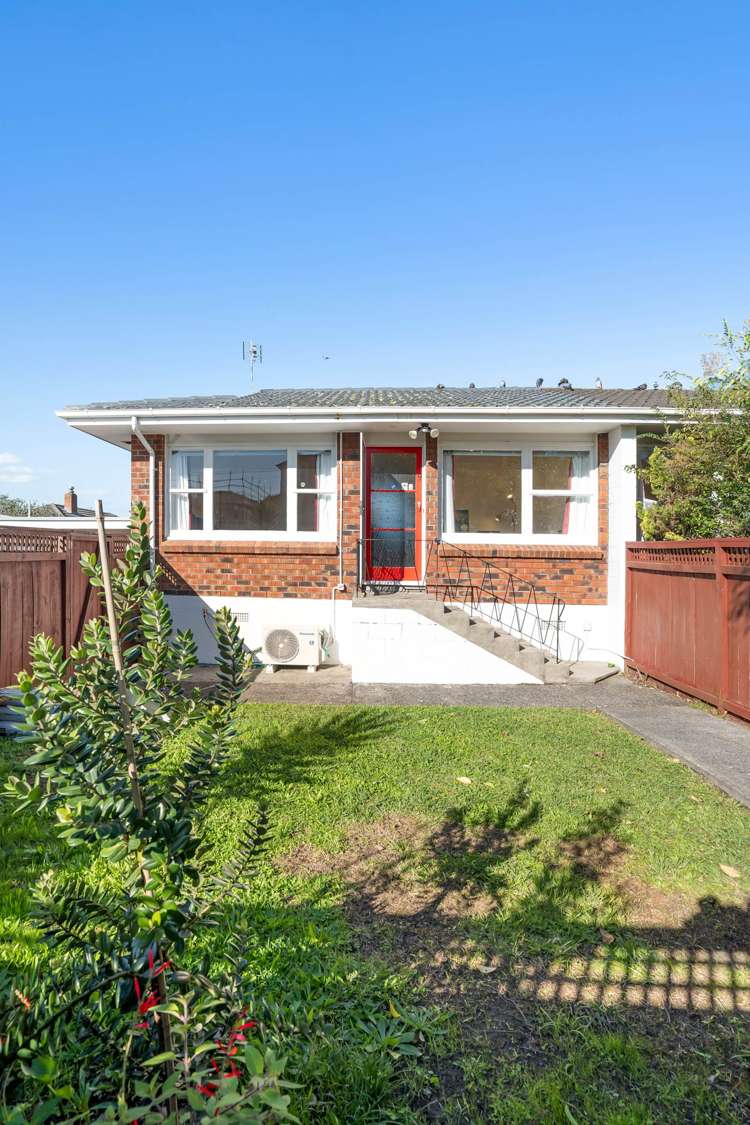 9/27 Nikau Street New Lynn_23
