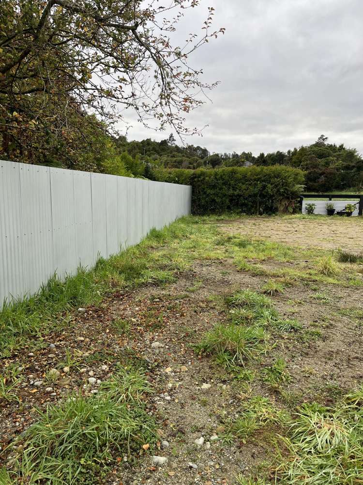43 & 44 Stafford Loop Road_0