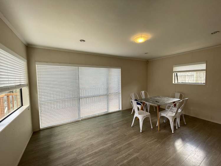 12 John Brooke Crescent 10668_5