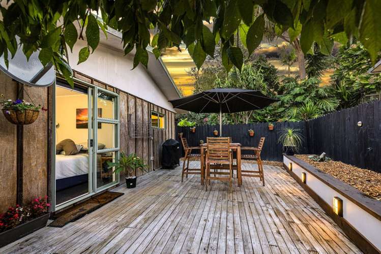 25a Crompton Road Massey_12