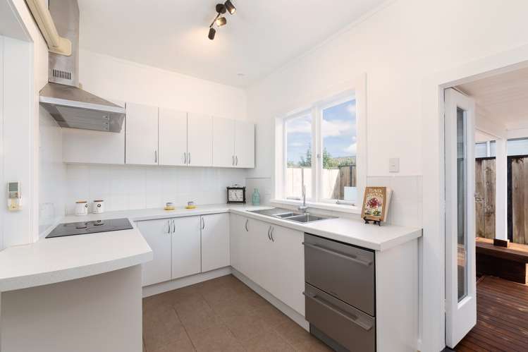 16 Martin Avenue Mount Albert_8