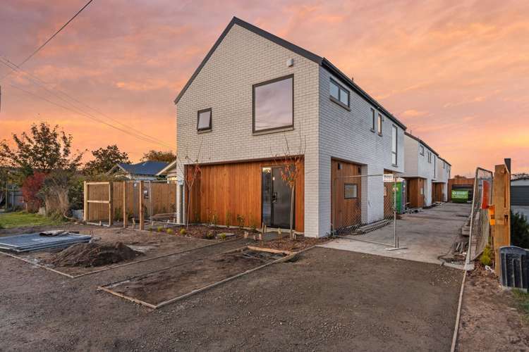 2/38 Mersey Street_0