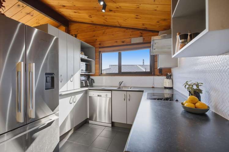 17A St Ives Grove Whalers Gate_10