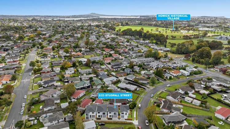 23b Studfall Street Pakuranga Heights_24