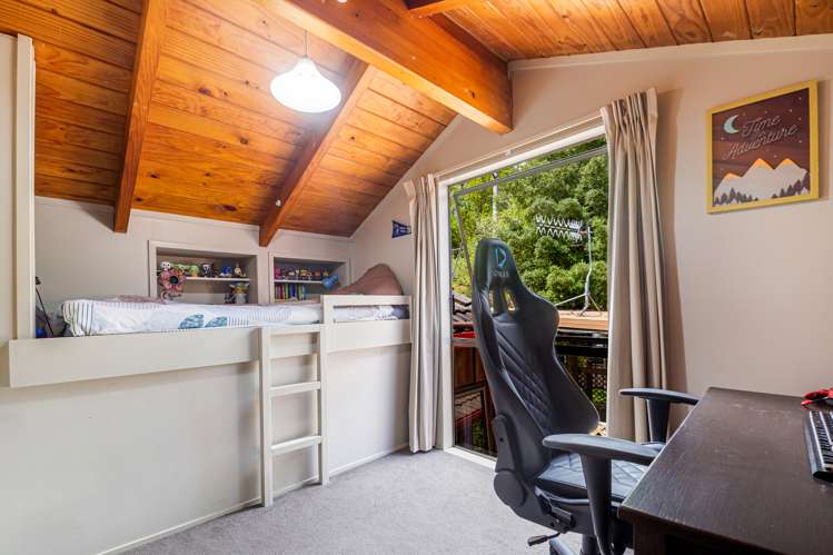 15 Kaurimu Rise Titirangi_12