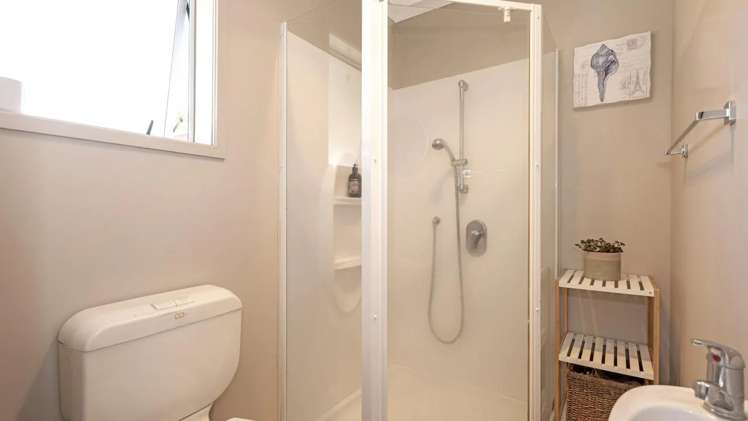 27 Desmond Road Te Hapara_15