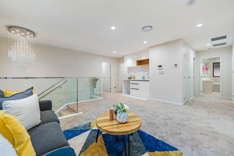 5 Tullymore Drive Flat Bush_13