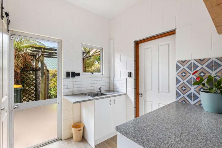 13 Lindaver Grove Merrilands_18