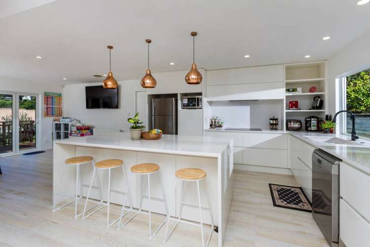 35 Caversham Drive Torbay_10