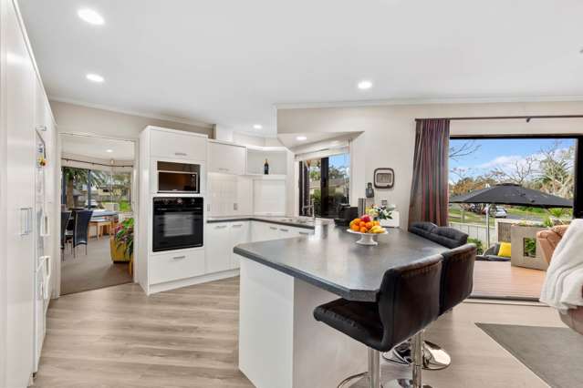 1 Gleneagles Grove Wattle Downs_3