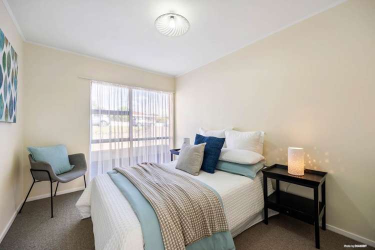 58 Galloway Crescent Farm Cove_22