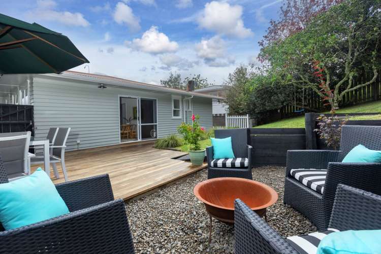 10 Ragley Street Titirangi_12