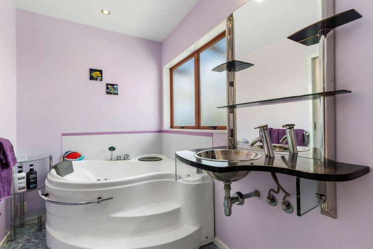 2 Hellyers Street Birkdale_14