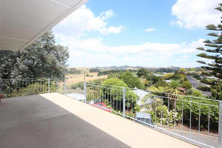 86 Russell Road Huntly_13