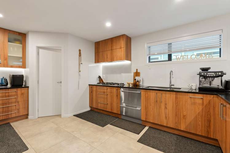 5 Riroriro Close Crofton Downs_7