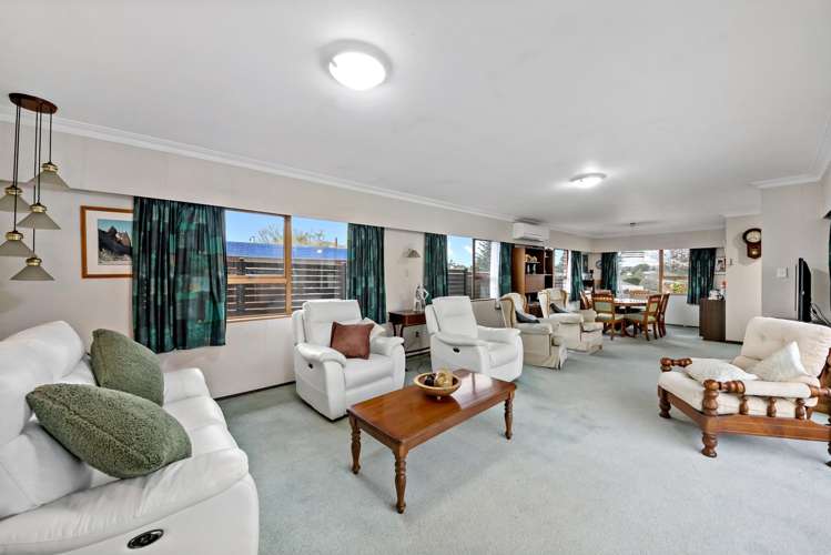 122 Edinburgh Street Pukekohe_7
